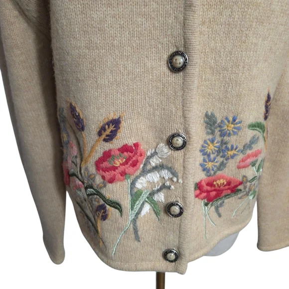 Appleseeds Vintage Tan Embroidered Collared Grandma Cardigan Sweater - Picture 2 of 8